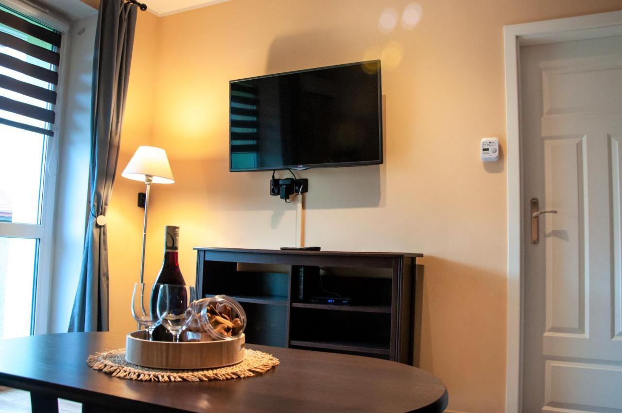 Apartament "Klimatycznie" - Przytulny, 4-Osobowy, Jelenia Gora, Cieplice מראה חיצוני תמונה