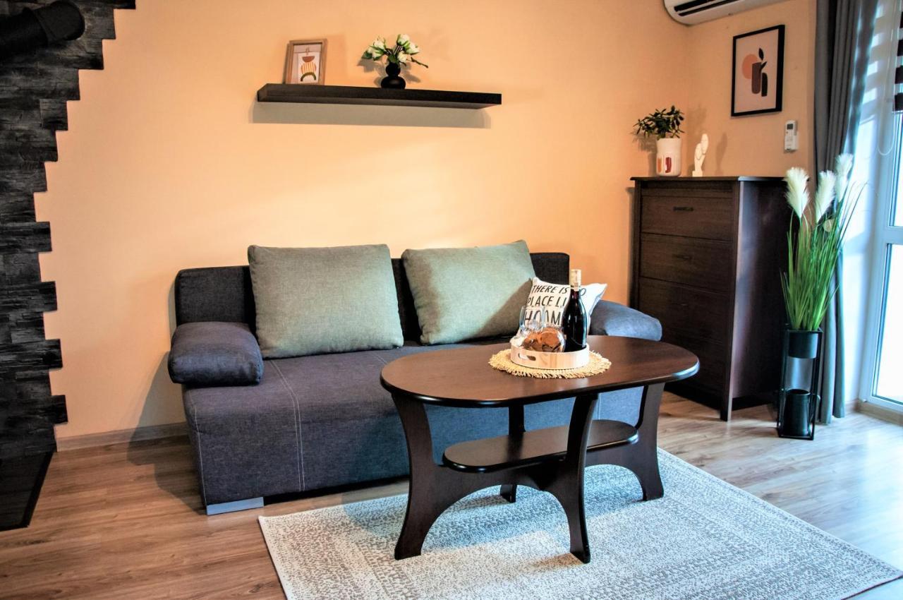 Apartament "Klimatycznie" - Przytulny, 4-Osobowy, Jelenia Gora, Cieplice מראה חיצוני תמונה